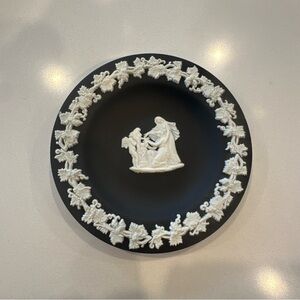 Wedgwood jasperware basalt Elegant Black and White Decorative Plate
